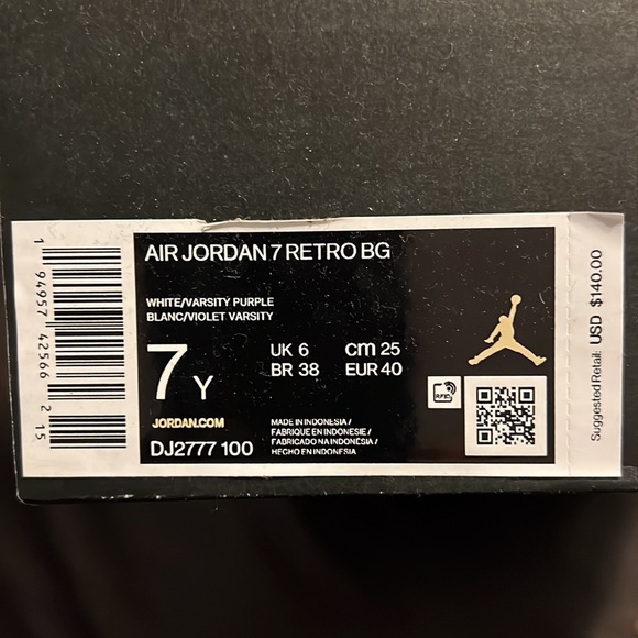 Air Jordan 7 Sneakers - Picture 10 of 13